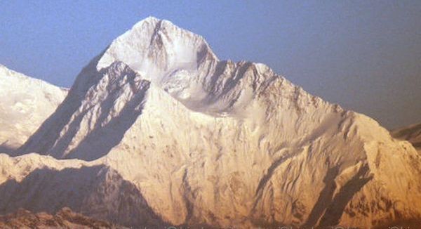 East Corrie on Mt. Makalu