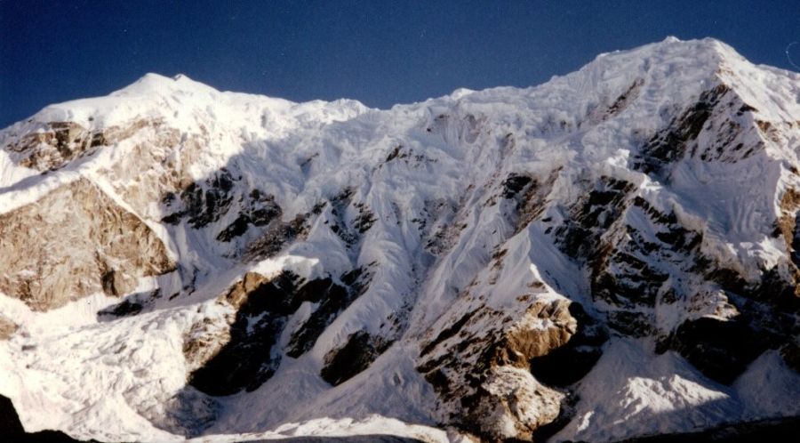 Parchamo / Parchoma ( 6273m ) and Mt.Bigphero Go Char from the Trakarding Glacier