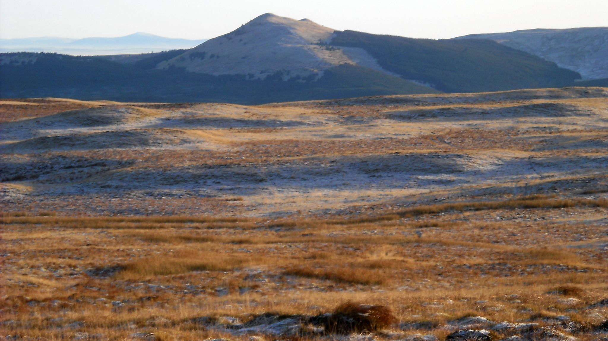 Meikle Bin in the Campsie Fells from Stronend