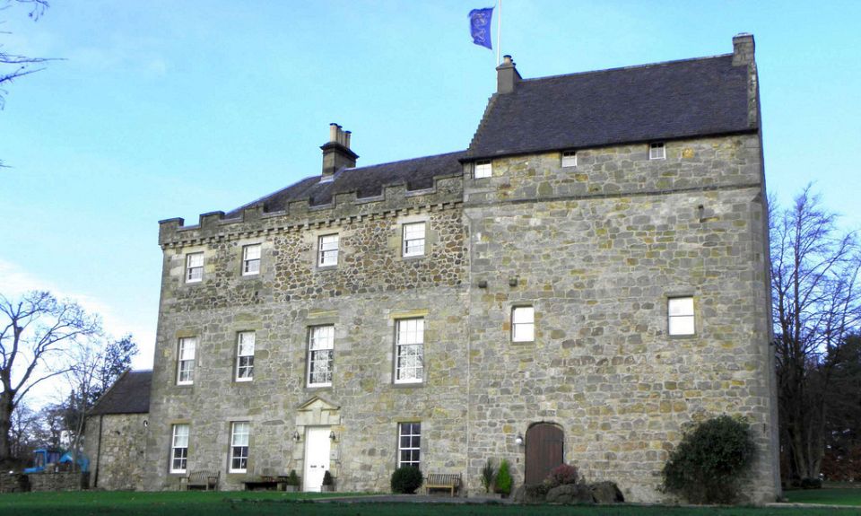 Bardowie Castle