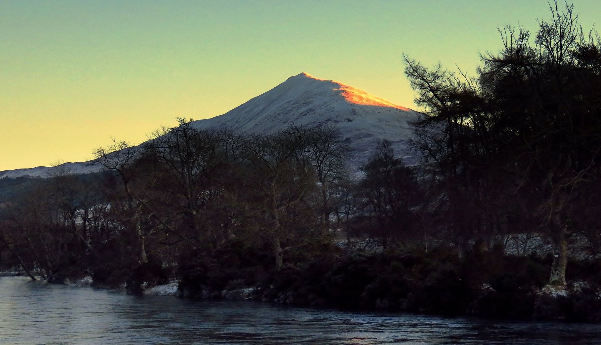 Schiehallion from across River Tay