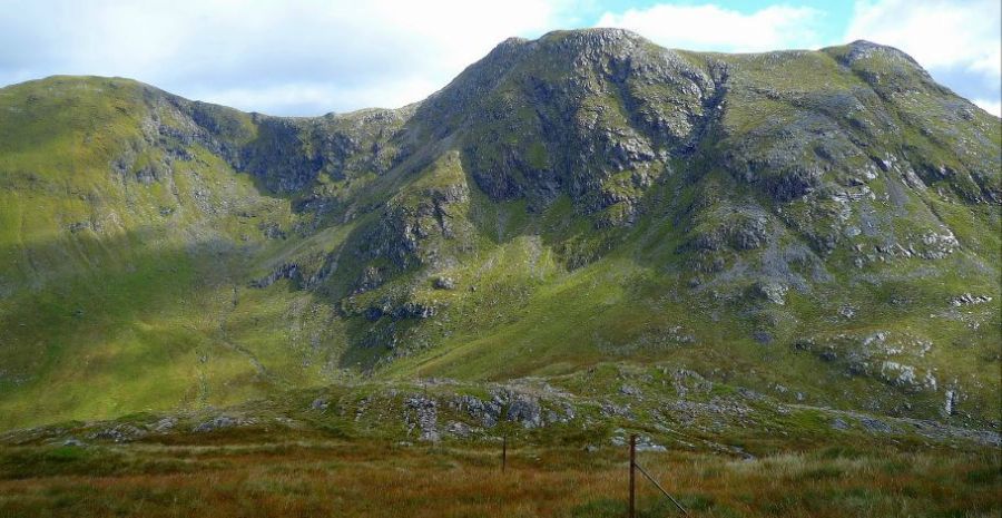 Sgor na h-Ulaidh on the approach to Creag Bhan