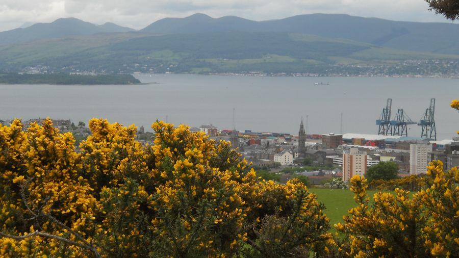 Loch Thom and the Greenock Cut ( Cornalees ) Visitor Centre from Hillside Hill