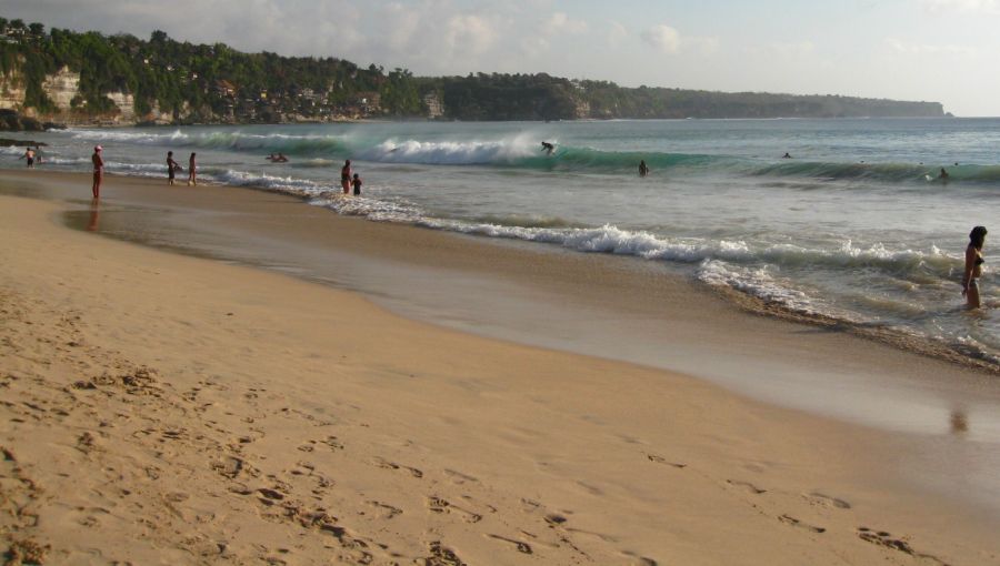 Dreamland ( New Kuta ) Beach on the Indonesian Island of Bali